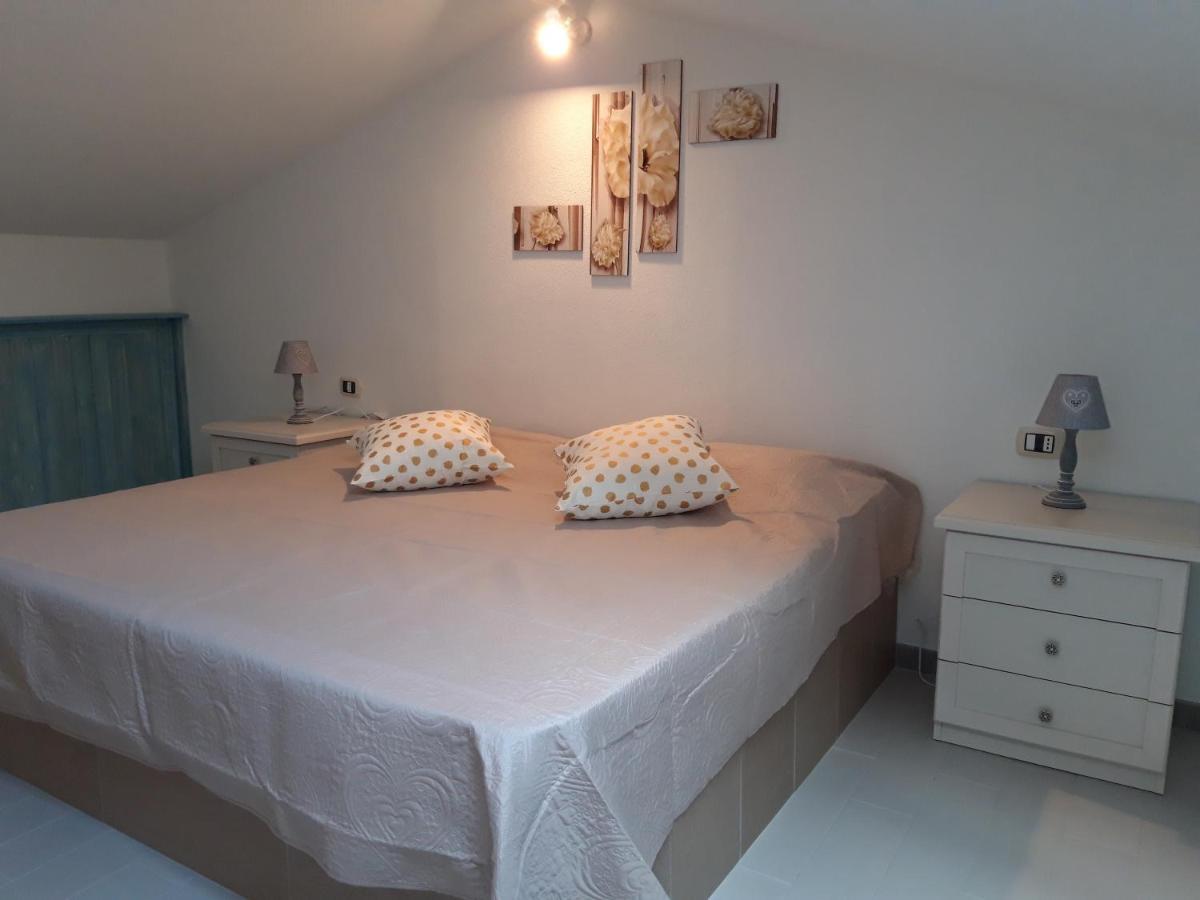 Casa Pillina Apartman Orosei Kültér fotó